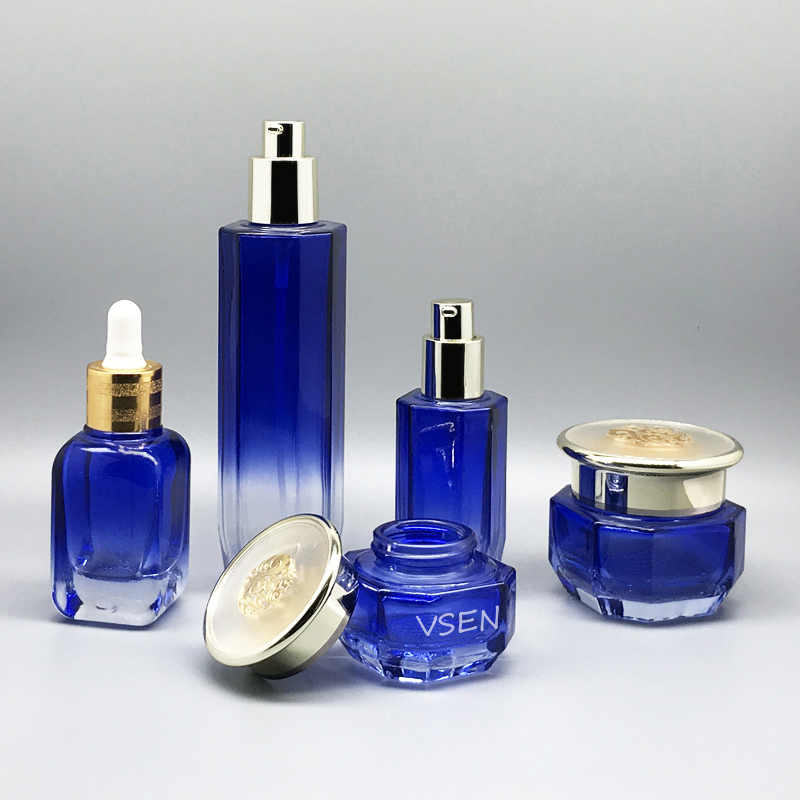 天蓝色开云官方官网登录入口  玫瑰金拇指瓶子定制(图2)